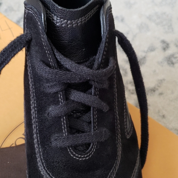 Tod\'s Black Suede boots main image 5
